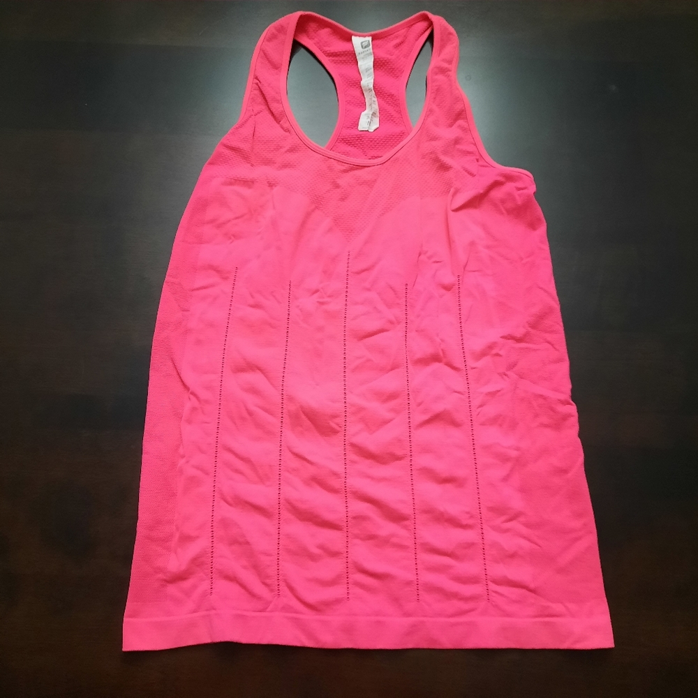 Fabletics Delta Seamless Tank - Picture 2 of 5